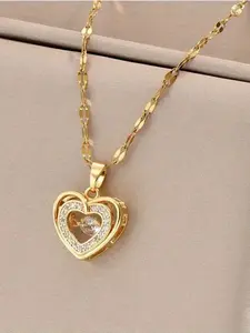 Elegant Crystal Heart Pendant Necklace, Copper Zirconia Inlay, European & American Style, Luxurious Minimalist Design, Women's Jewelry