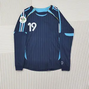 2006  Away Jersey Long Short No. 19 Messi Riquelme Soccer Training Jersey Sleeve