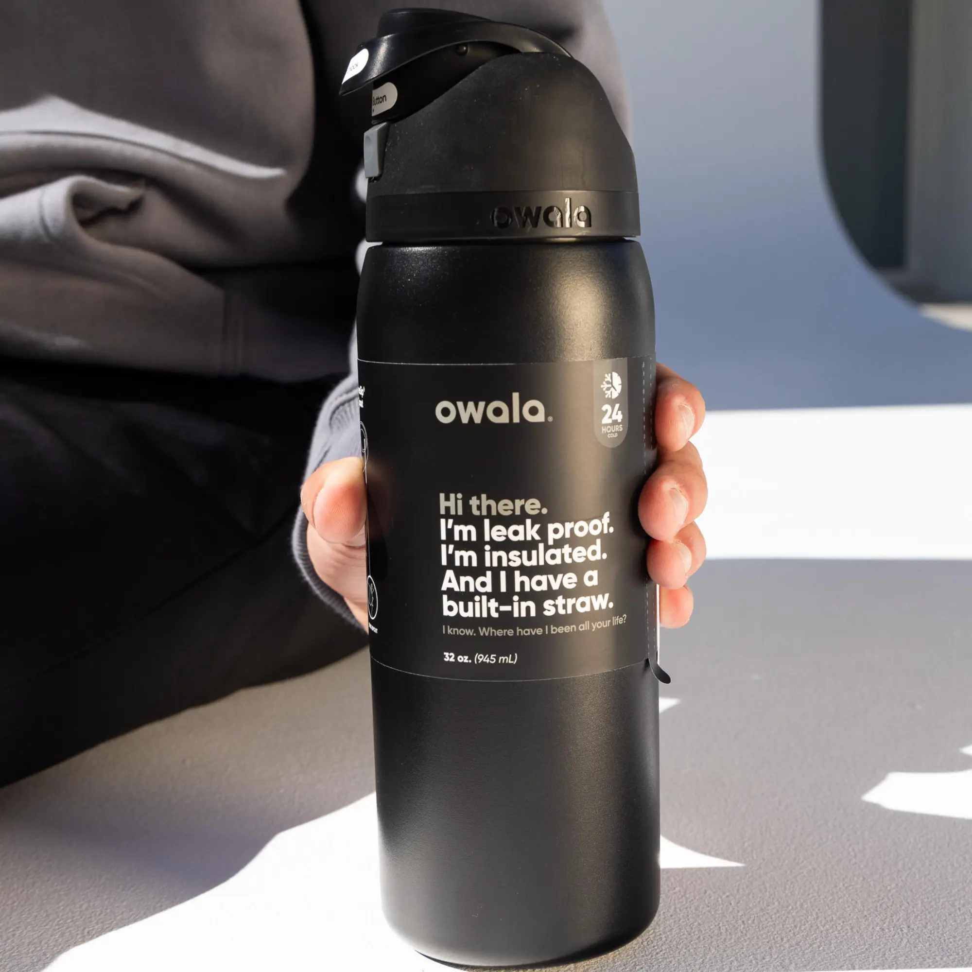 Owala Black 32oz Leak-Proof Insulated Tumbler Cup Mug, Kitchenware Drinkware with Built-in Straw