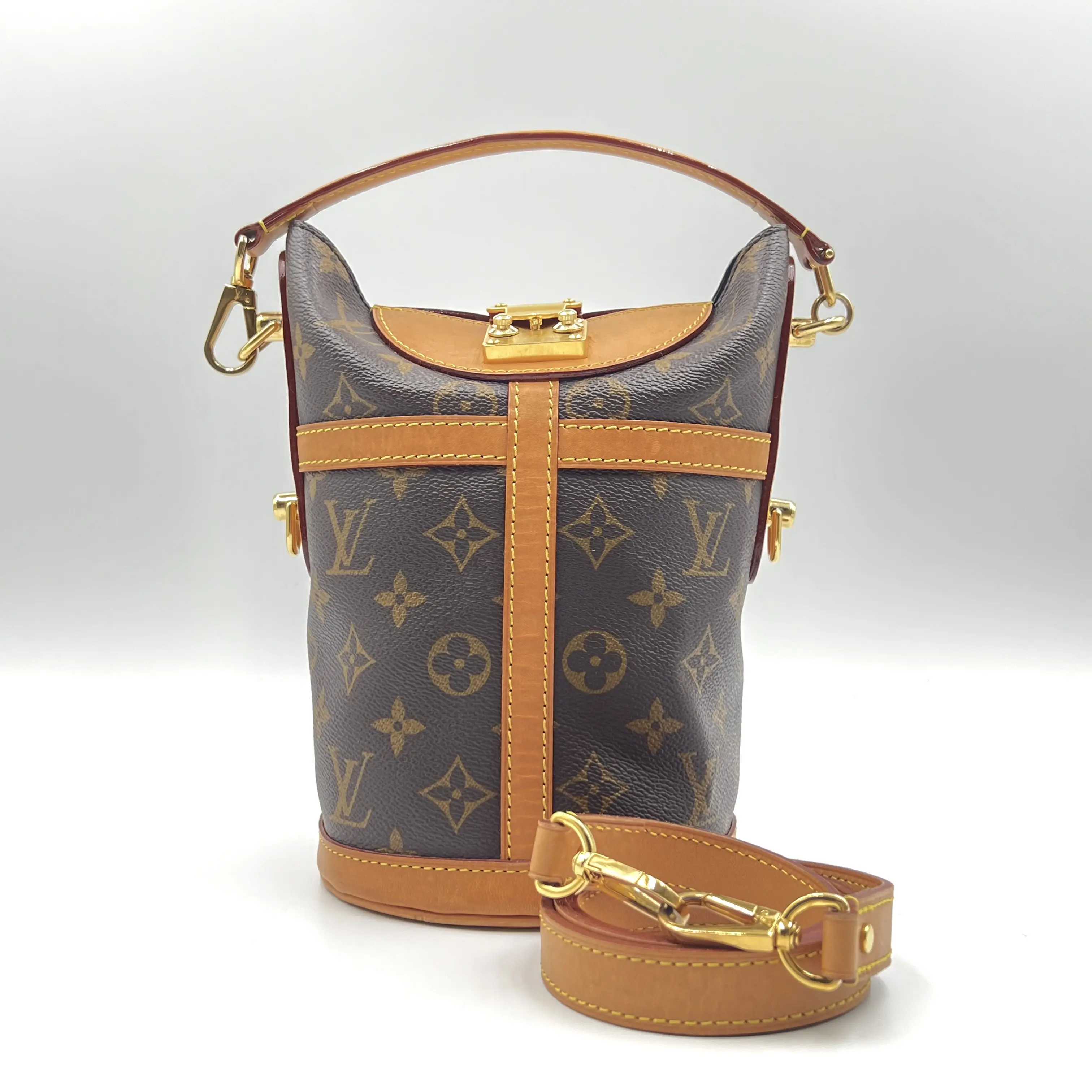 Pre-owned Louis Vuitton Leather Shoulder Bags Monogram Duffle Bag