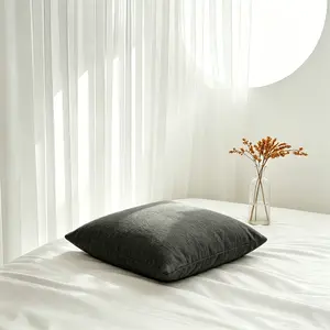 Soft and comfortable throw pillow. Suitable for living rooms and sofas, bedrooms, comfortable throw pillows, modern neutral-style decorative pillows, removable and washable.