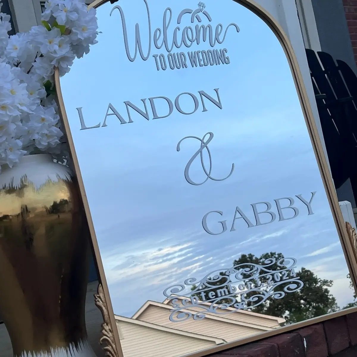 Elegant Wedding Welcome Sign with Personalized Mirror for Bridal Shower and Engagement, Party Decorations - Ornaments