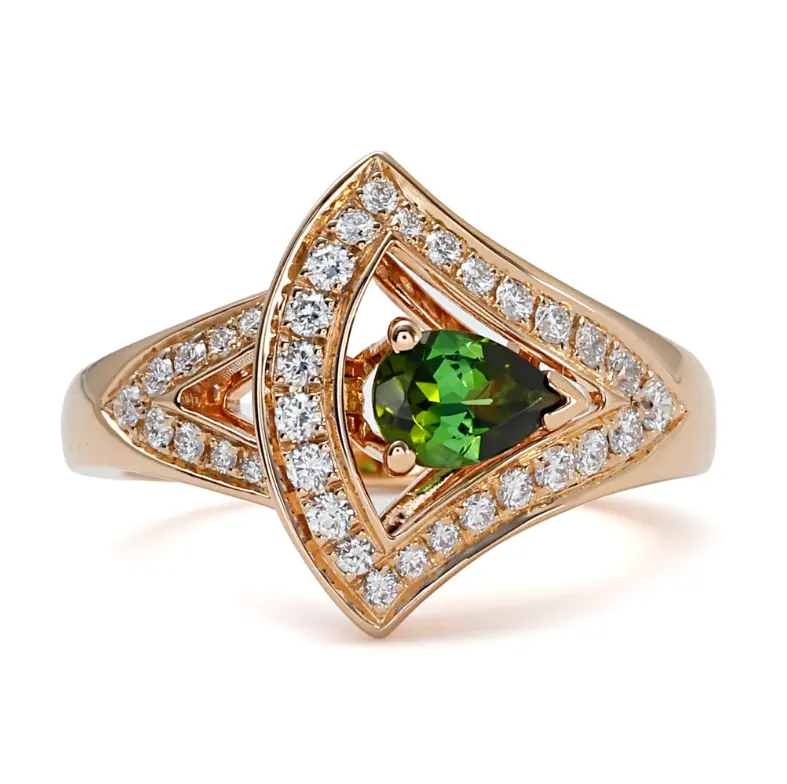 Pre-owned BVLGARI Divas' Dream Openwork Ring in 18 kt Rose Gold with Dias and a Green Tourmaline