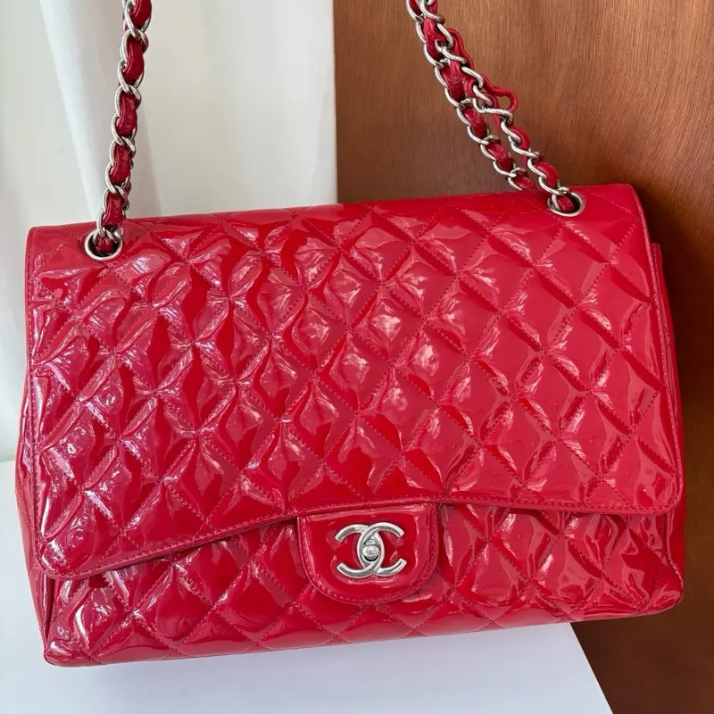 Pre-owned CHANEL leather Shoulder Bags classic flap patent red maxi shoulder bag