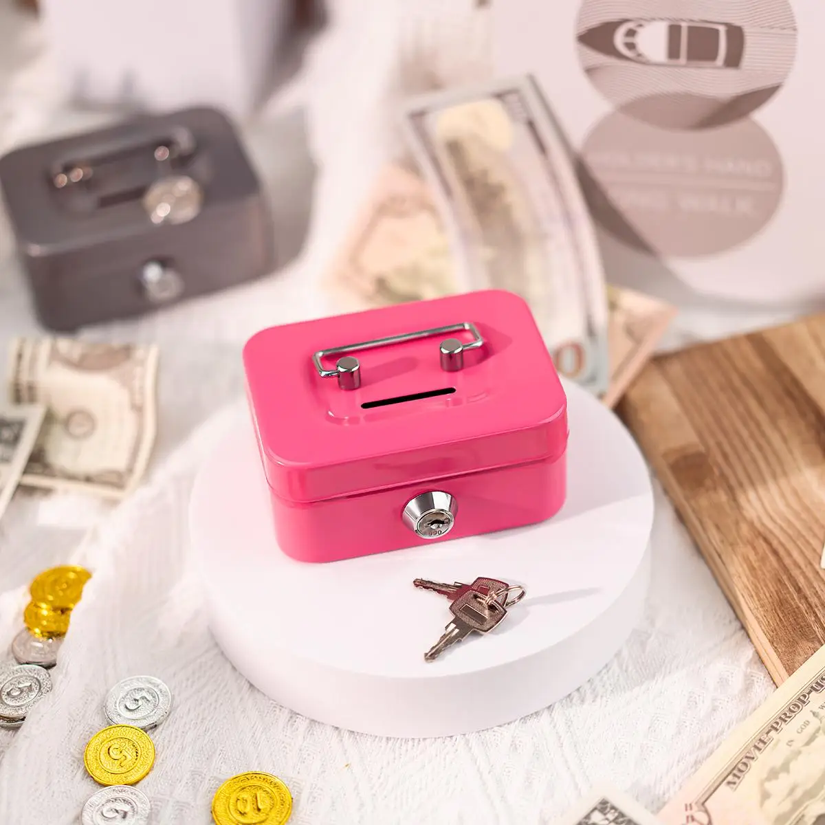 Mini Metal Coin Storage Box with Key, 1 Count Portable Money Box, Coin Storage Container for Home & Office Use, Summer for Gift, Room Decor, Boyfriend