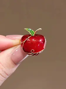 Christmas Eve Apple Brooch Pin, Versatile Suit Accessory for Women, Cute Style Lapel Pin, Clothing & Bag Decoration