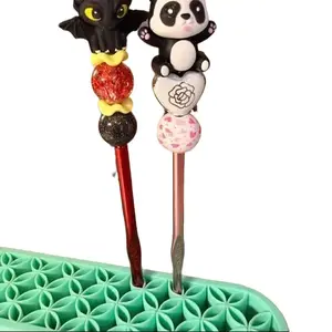 Live Claim Beaded Crochet Hook for Crafting Enthusiasts