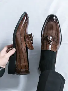 Men's Round Toe Low Heel British Style Gentleman Tassel PU Leather Loafers, Casual Business Shoes, Comfortable Walking Footwear for Daily Wear