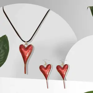 Popular high-end elegant heart-shaped alloy romantic party necklace and earring set