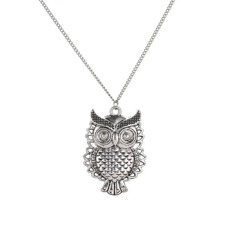 Vintage Wise Owl Pendant Necklace for Women, Animal Shaped Statement Charm in Antique Silver Finish, Elegant Accessories with Adjustable Chain, Animal Shaped Necklaces