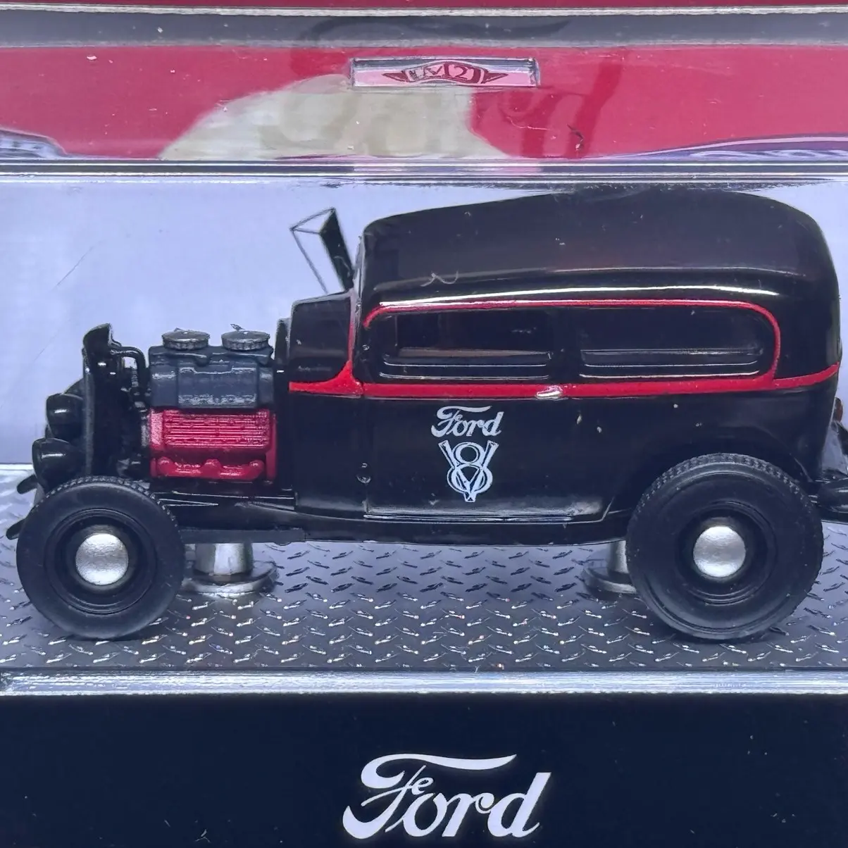 2024 M2 Machines Auto-Thentics  1932 Ford Tudor Sedan R92 Black