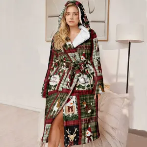 Plus Size Hooded Bathrobe for Women, Soft Plush Robe with Christmas Plaid Pattern, Perfect Gift for Mother and Wife