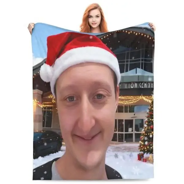 Daniel Larson selfie Throw Blanket Polar blanket Extra Large Throw Blanket sofa Furry Blanket blankets for beds  throw blanketFather's Day, Thanksgiving, Christmas Children's Day, holiday gifts for children and family darkiphone game virgin mary worm