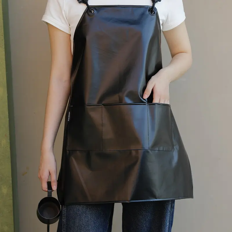 Fashionable Soft Short Apron, Simple Style, 100% PVC Material, Large Capacity Pockets, Adjustable Straps, Unisex, for Cleaning, Work, Kitchen Cooking