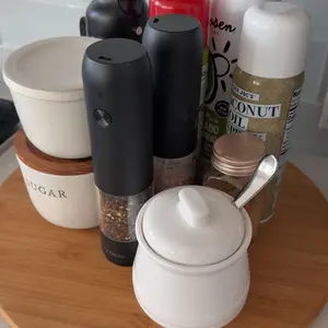 Ultrean Electric Salt & Pepper Grinder Sets - Rechargeable, Automatic with Adjustable Coarseness (6 Settings) , One-Hand Operated, For Kitchen, Gift