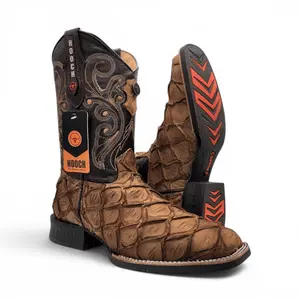 Bota Vaquera para Hombre Punta Cuadrada Grabado Tipo Pirarucu Color Orix con Suela de Hule – Hooch Boots H521572
