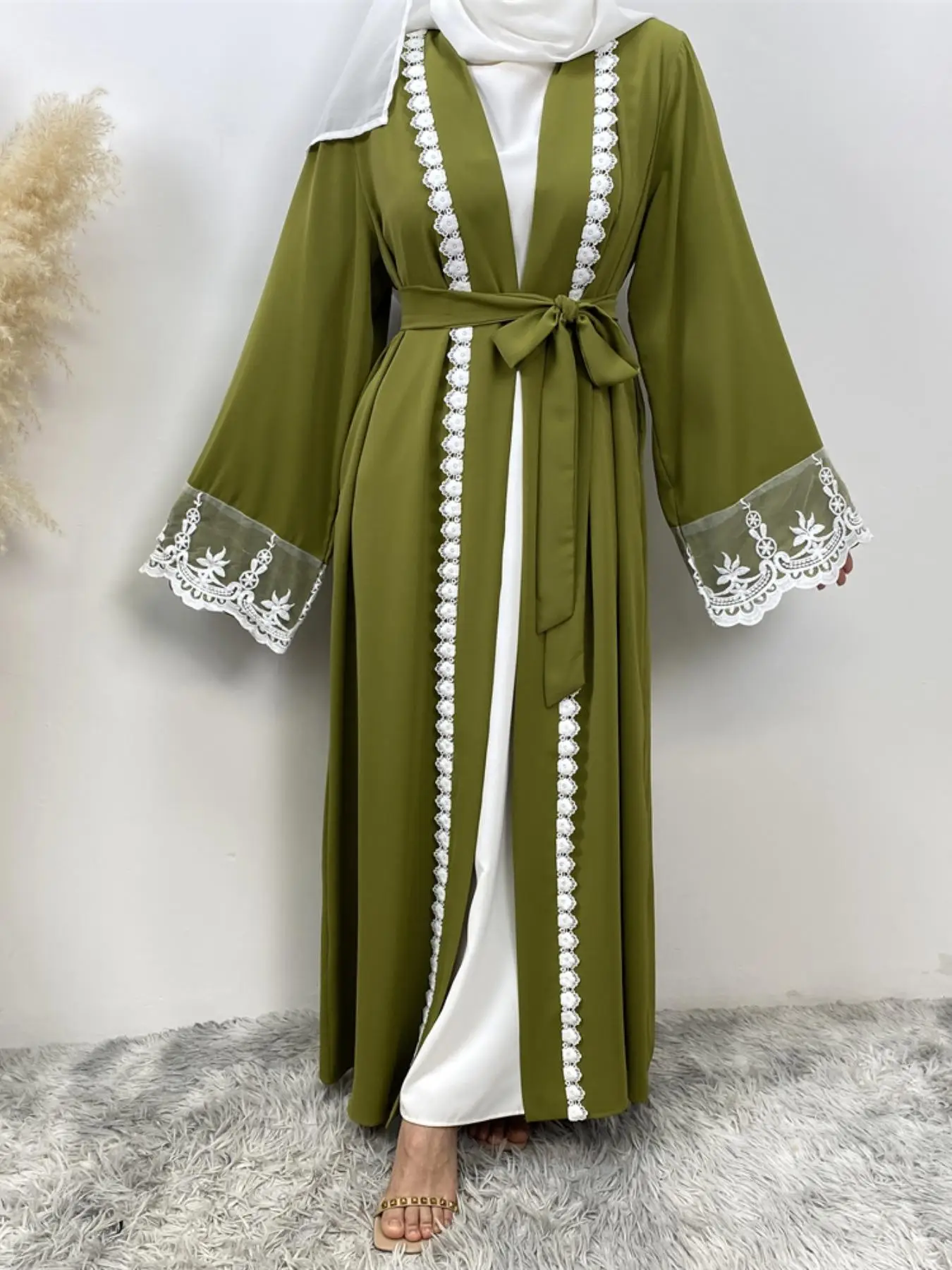 Women's Contrast Lace Belted Abaya, Modest Elegant Long Sleeve Open Front Abaya for Party Holiday Vacation, Ladies Islamic Clothing for All Seasons
