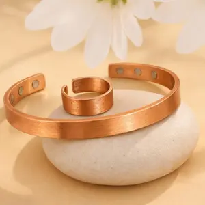Copper Bracelet for Men and Women, 99.9% Pure Copper Magnetic Bangle with 8pcs 3500 Gauss Magnets, Adjustable Jewelry Gift