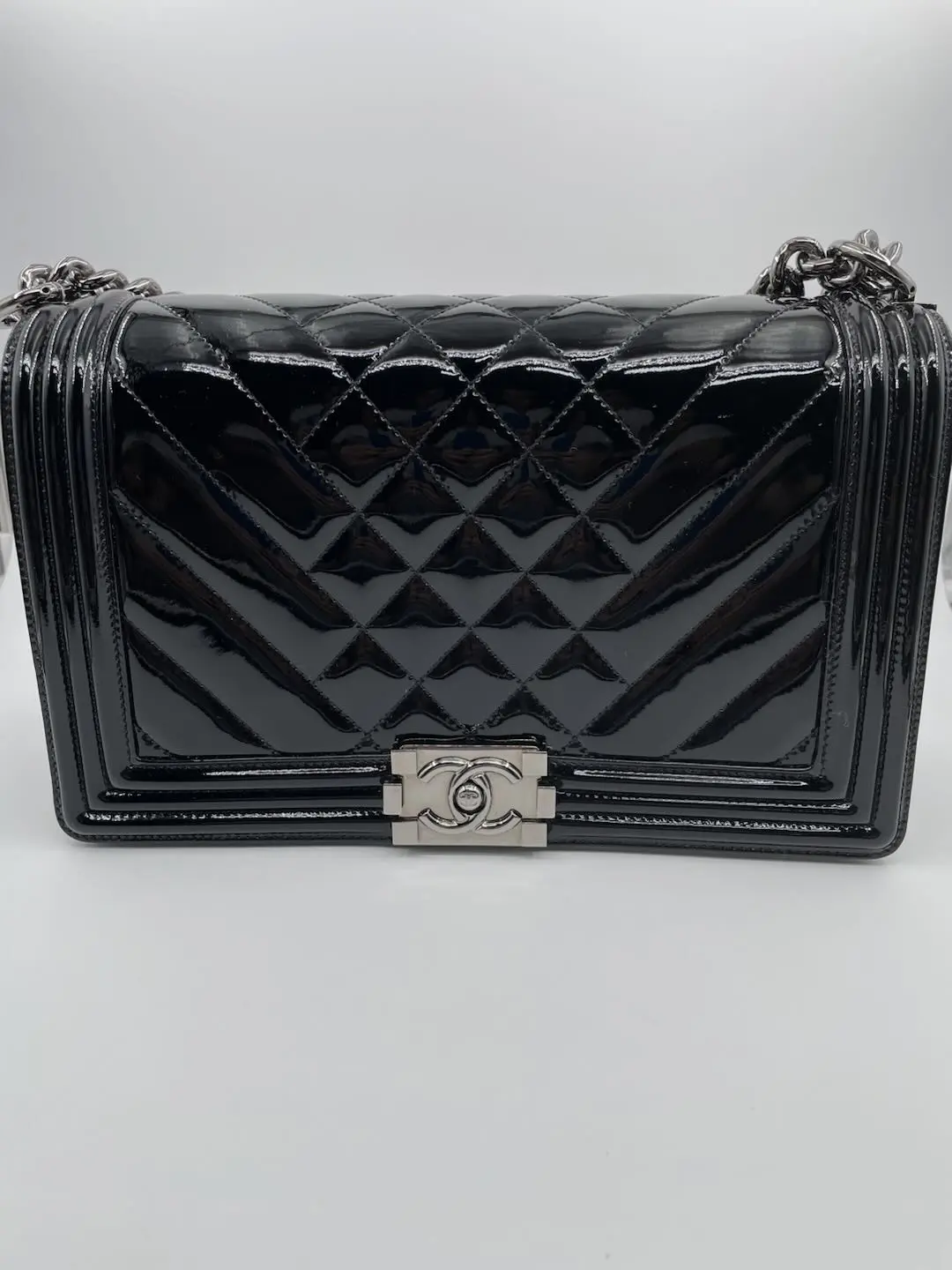 Pre-owned CHANEL PATENT Shoulder Bags SILVER HARDWARE SHOULDER BAG