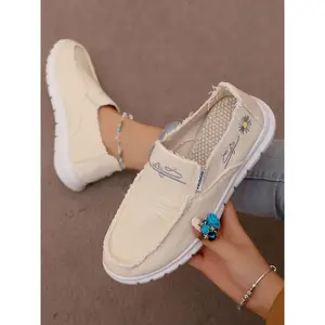 Women's Solid Color Slip on Lightweight Walking Shoes, Casual Comfortable Breathable Sports Shoes, Female All-match Round Toe Shoes for Daily Wear, Girl