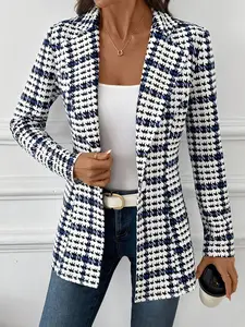 A fashionable Elegant Chic blue and white herringbone long sleeved suit jacket for women, with a classic herringbone pattern that looks slim and suitable for commuting to work, shopping, and outdoor activities, both indoors and outdoors Lapel Blazer