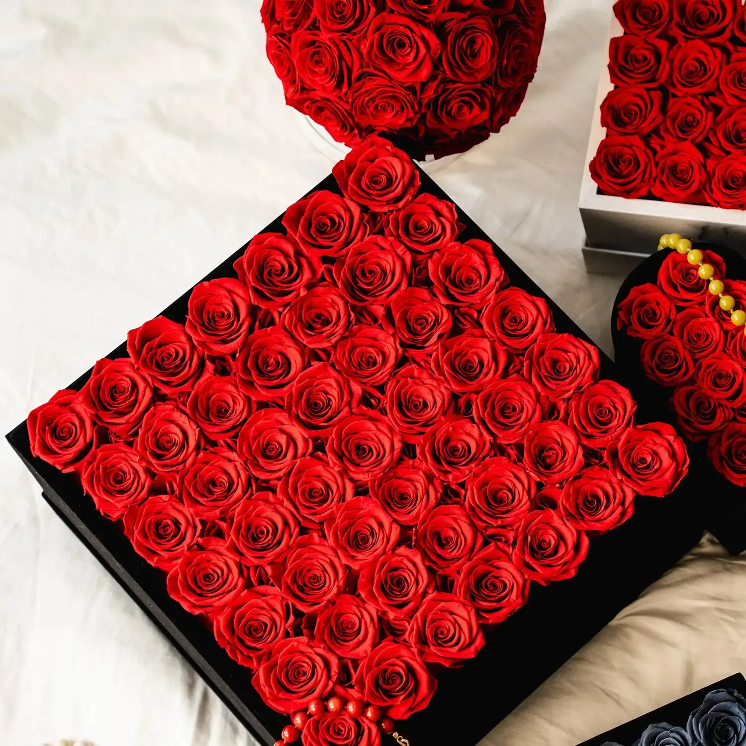 36 Red Roses - Square Velvet Box