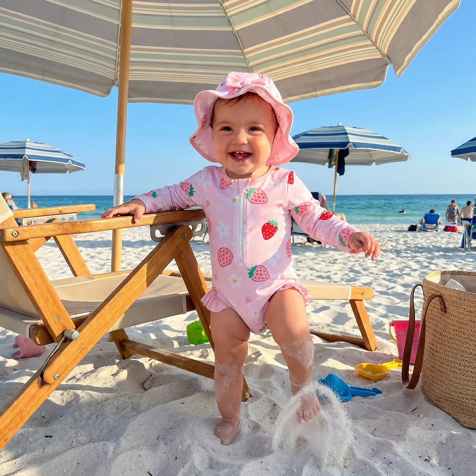 Baby Girls' Strawberry Print Rash Guard Swimsuit Set, Long Sleeve 1-Piece Polyester Blend Toddler Beachwear with Sun Hat, Chic, Sweet, Graphic, Outdoors, Elastane, 6 Months+, High Elasticity, Swimwear, Hang Dry, One-Piece Suit