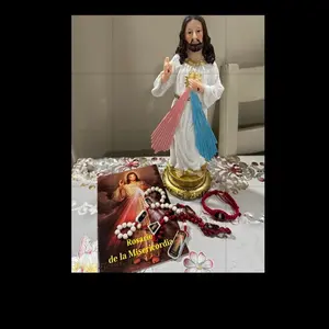 Paquete Sr. De La Misericordia Religious Snack Set with Rosary and Book for Devotional Use