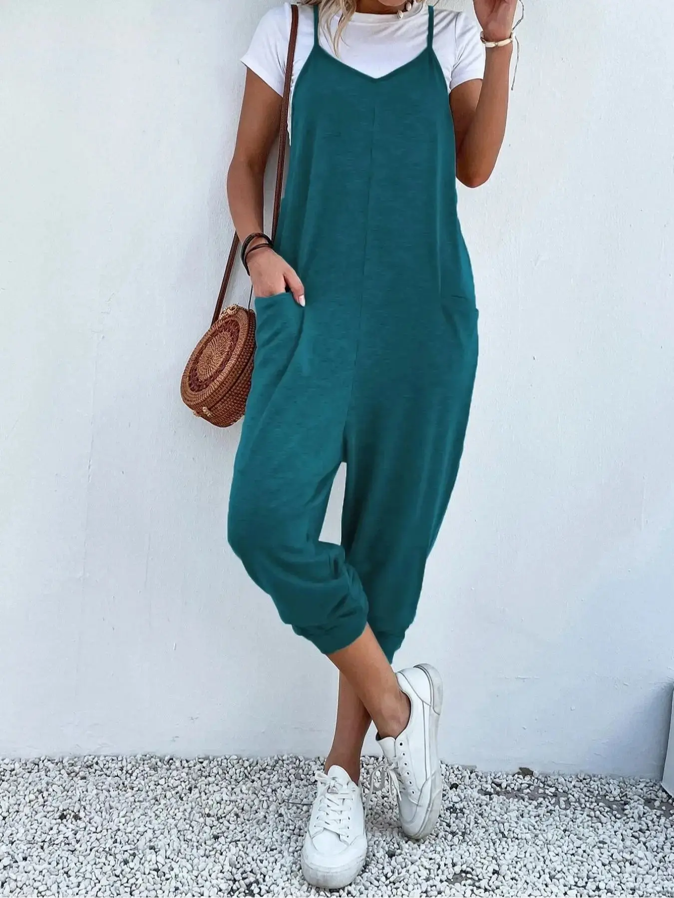 Plus Size Casual Loose Fit Baggy Jumpsuit with Pockets, Sleeveless Y2K Clothes Summer Daily Wear, Trendy Minimalist Ensembles, Comfortable Relaxed Fit Casual Outfits, Stylish Solid Color Detail Party Casual Wear
