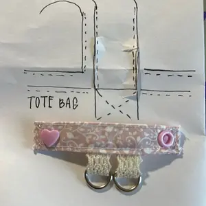 heart keychain holder - TikTok Shop