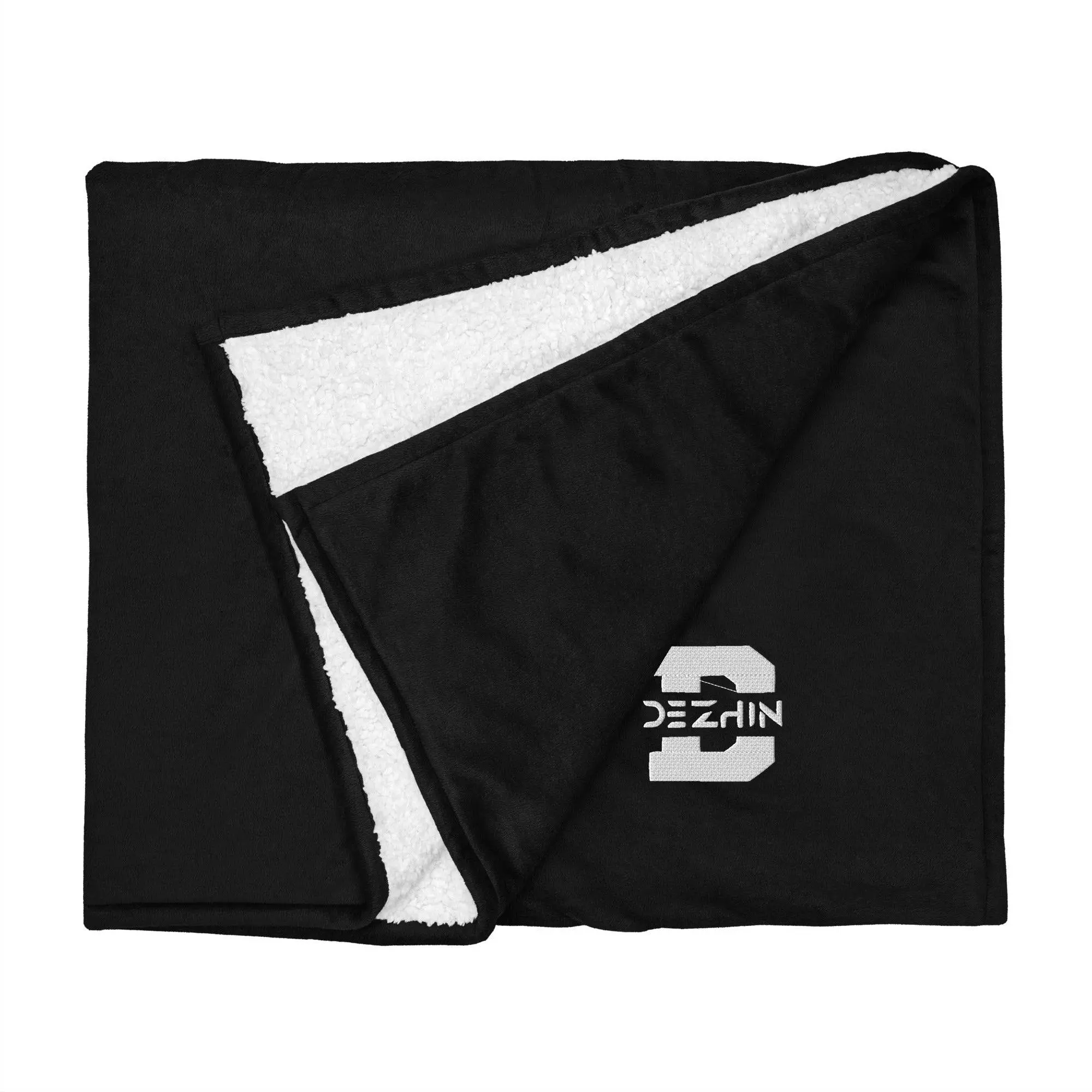 Dezhin Embroidered Blanket