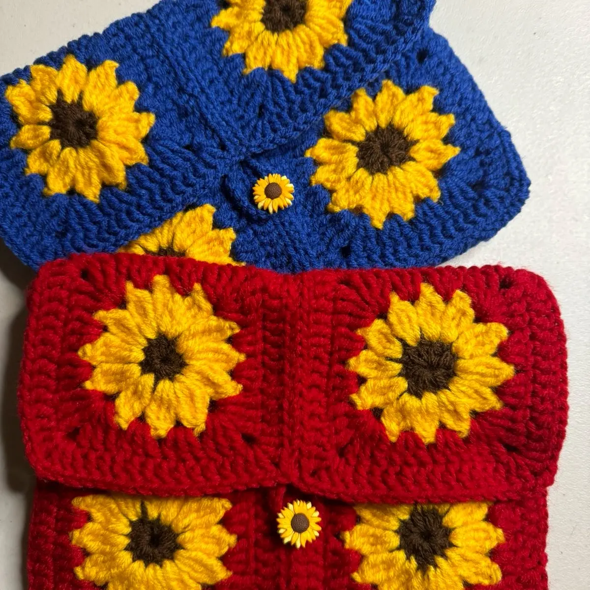 SUNFLOWER BOOK Cover made of crochet