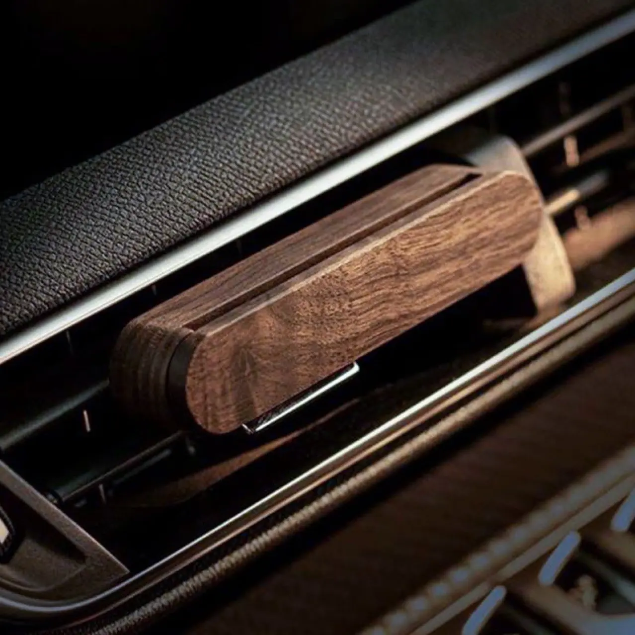 Black Walnut Air Freshener for Car (Includes 10 Di