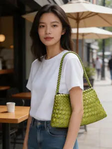 New Handmade Woven Dumpling Bag, Crossbody Shoulder Bag, High-End Women's Commuter Bag, Large Capacity French Sailboat Bag, Lazy Vacation Bag