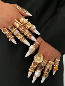 Vintage Elegant Boho Style Women's Irregular Pleated Pearl Gemstone Cat Eye Oil Drop Flower Hollow Heart Waterdrop Geometric Cross Metal Ring Set Bohemian Stackable Rings