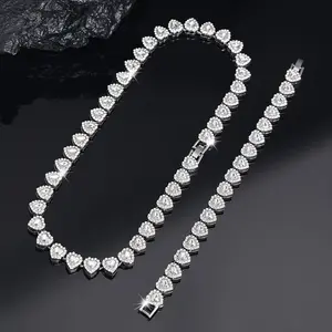 2pcs Set Heart Shaped Cuban Chain Necklace Set for&,Hip Hop Style Choker Set,Luxurious Jewelry Set forValentine's Day Gifts, Birthday,Everyday & Party Wear.