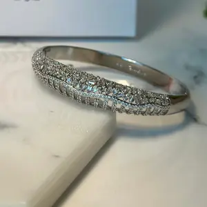 Radiant Openable Bangle (Platinum Plated)