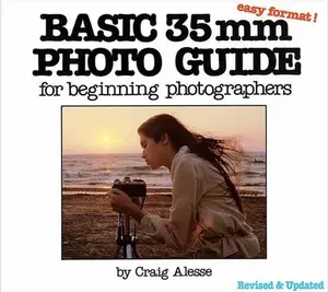 USED-Basic 35mm Photo Guide: For Beginning Photographers by Alesse, Craig (Paperback)