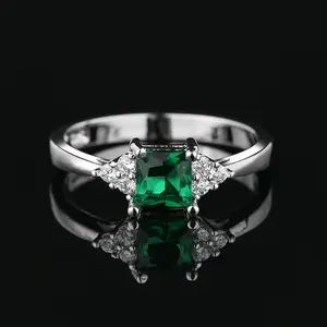 Fashion Square Emerald Ring for Women, Niche Light Luxury Princess Square Ring Trendy Jewelry