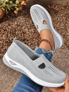 Spring Autumn New Lightweight Women's Slip-On Shoes, Mesh Slip On, Soft Bottom Flat Sole Anti-Slip Breathable Flat Shoes, Comfortable Casual Loafers