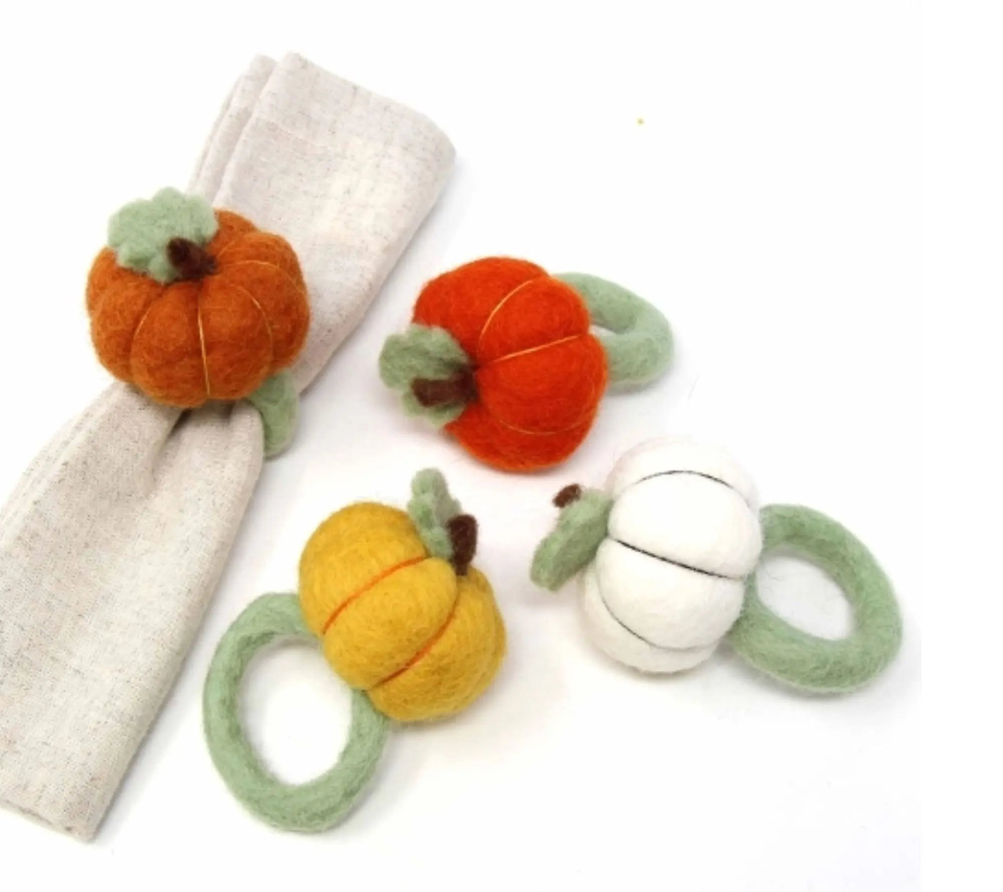 Global Crafts Pumpkin Spice Napkin Rings, Set of Four