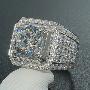 Golden Inlaid Men's Business Ring - Stylish Zirconia Decoration Daily Wear Engagement Ring