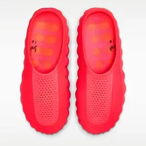 Mind 001 Red Mules, Breathable & Cushioned Slides, Trendy Casual Shoes for Streetwear & Lifestyle