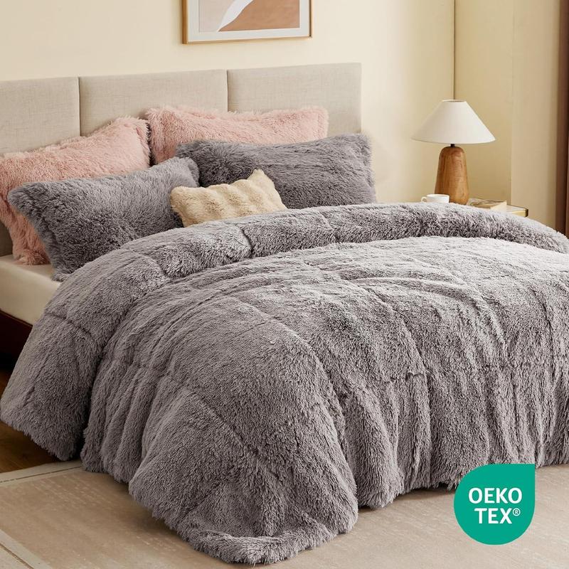 Intelligent Design Malea Shaggy Comforter Set, Long Faux Fur Cozy down Alternative, Modern Casual Ultra Soft All Season Fluffy Bedding with Matching Sham, King/Cal King, Grey 3 Piece E&E Co. Ltd DBA JLA Home