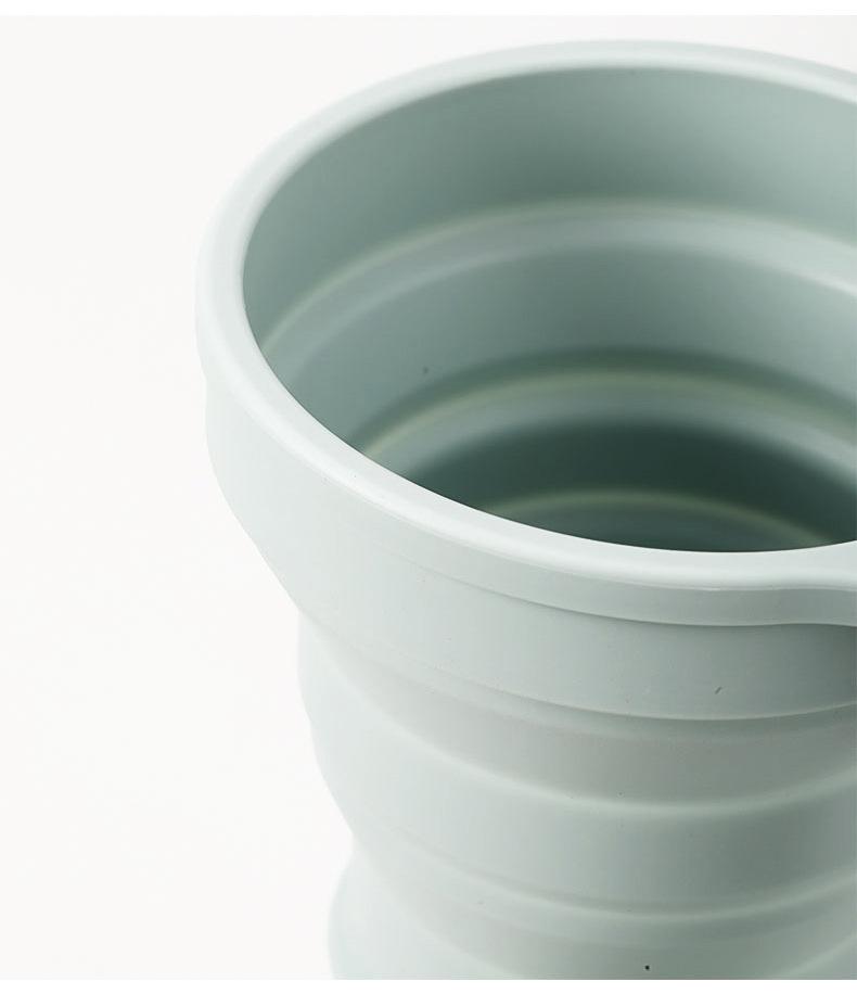 Adventure Series Foldable Silicone Outdoor Camping Cover Compressed Water Cup Portable and Retractable Mouthwash Cup