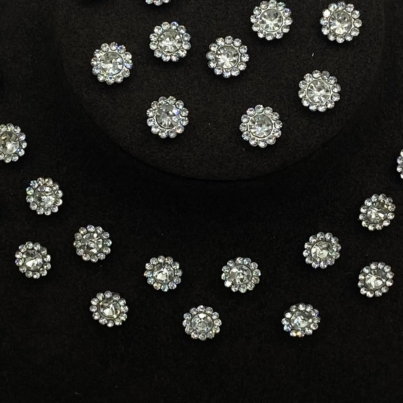 Sunflower Rhinestone DIY Bow Accessories Pack, 100 Pieces Clothing Shoe Bag Decorations, Claw Drill Charms, Bling Rhinestone Decoration, Fashionable Rhinestone Decorated