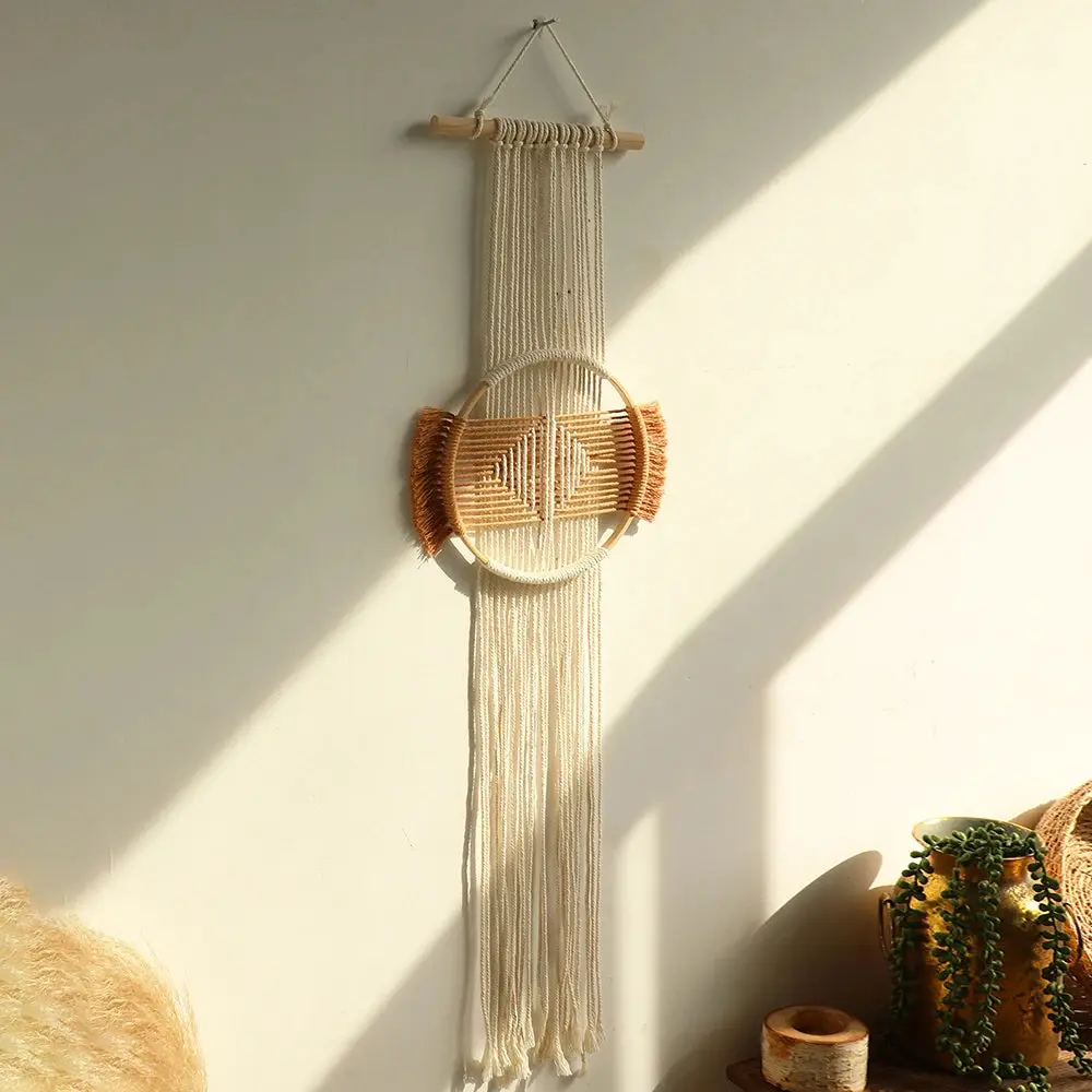 Macramé Wall Hanging — Round