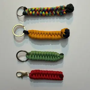 Paracord keychain without bead- fishtail knot