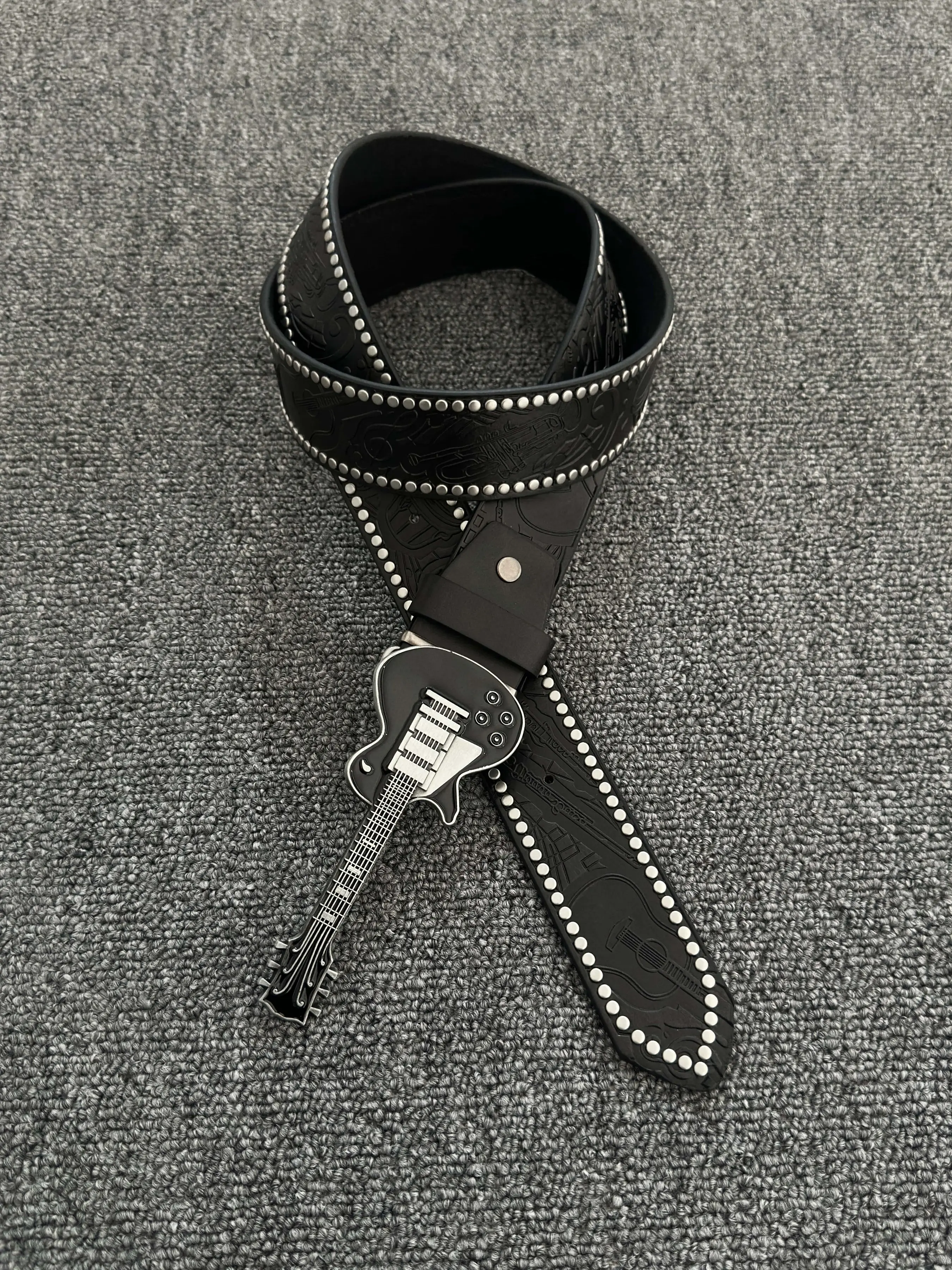 Electric Guitar Shape Metal Waist Belt Leather Buckle Vintage Niche Subculture Punk Trendy Fashion Showroom Accessory Casual Trendy Street Style Waistband Cool Belts Stylish Waistband