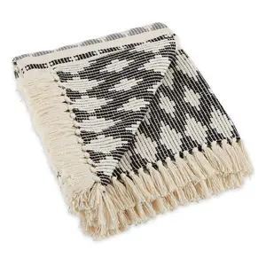 Design Imports Colby Southwest Throw